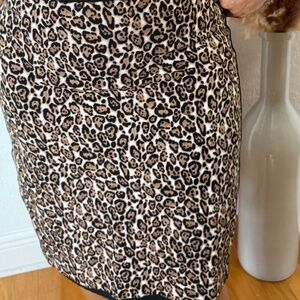 Used White House black market Leopard Print Skirt size 4
